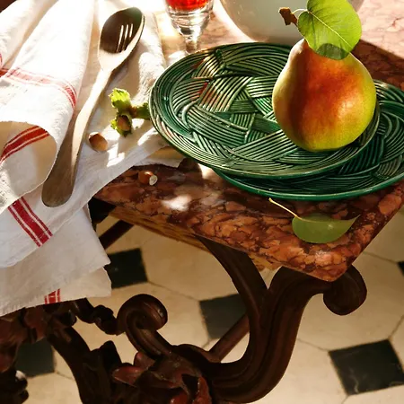 Bed & Breakfast La Porte Rouge - The Red Door Saintes