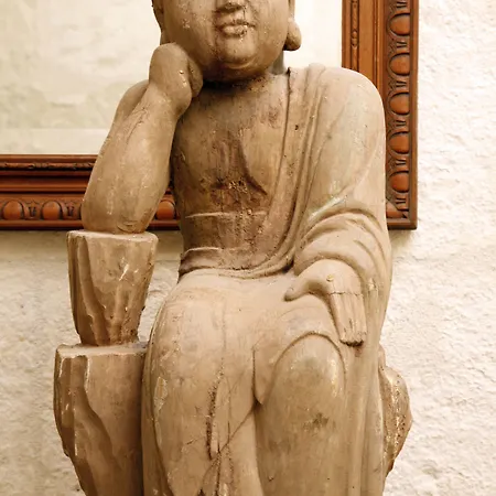 La Porte Rouge - The Red Door Saintes