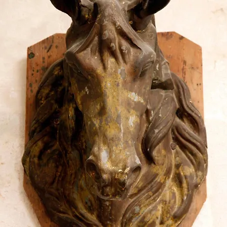 La Porte Rouge - The Red Door Saintes