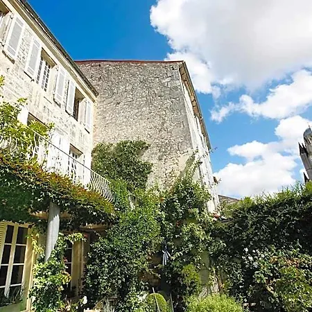 Couette-café La Porte Rouge - The Red Door 3*