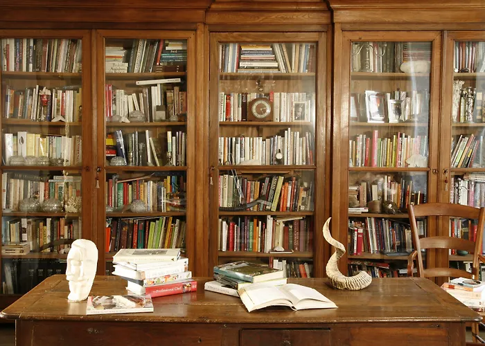 La Porte Rouge - The Red Door Bed and breakfast Saintes