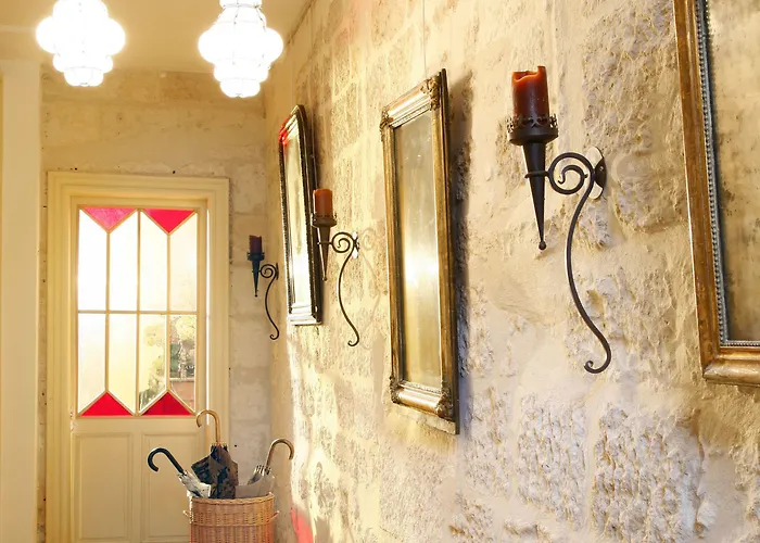 La Porte Rouge - The Red Door Saintes