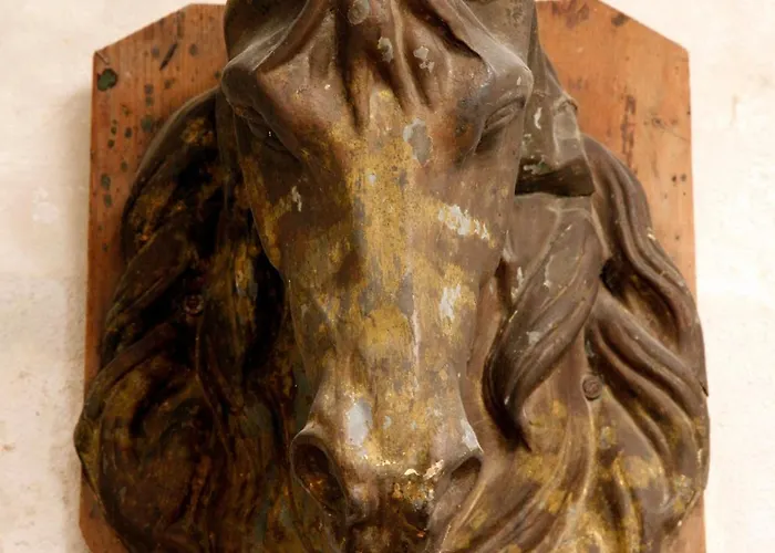 La Porte Rouge - The Red Door Saintes