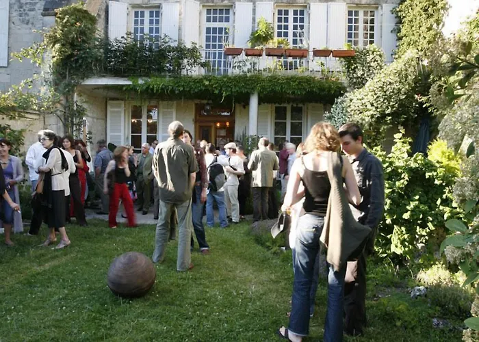 La Porte Rouge - The Red Door 3* Saintes