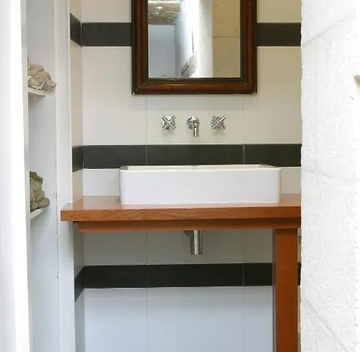 Bed and breakfast La Porte Rouge - The Red Door Saintes